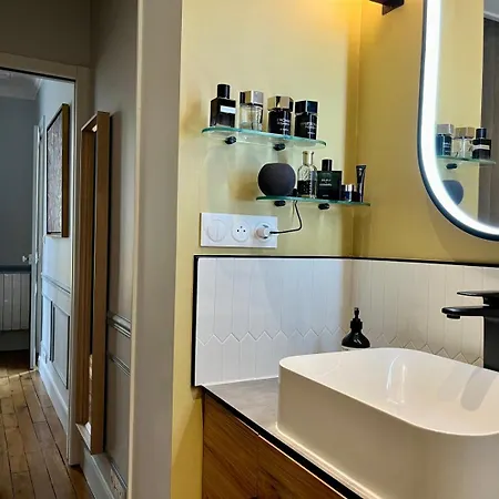 Guestready - Cozy And Elegant Flat In Montmartre Apartment